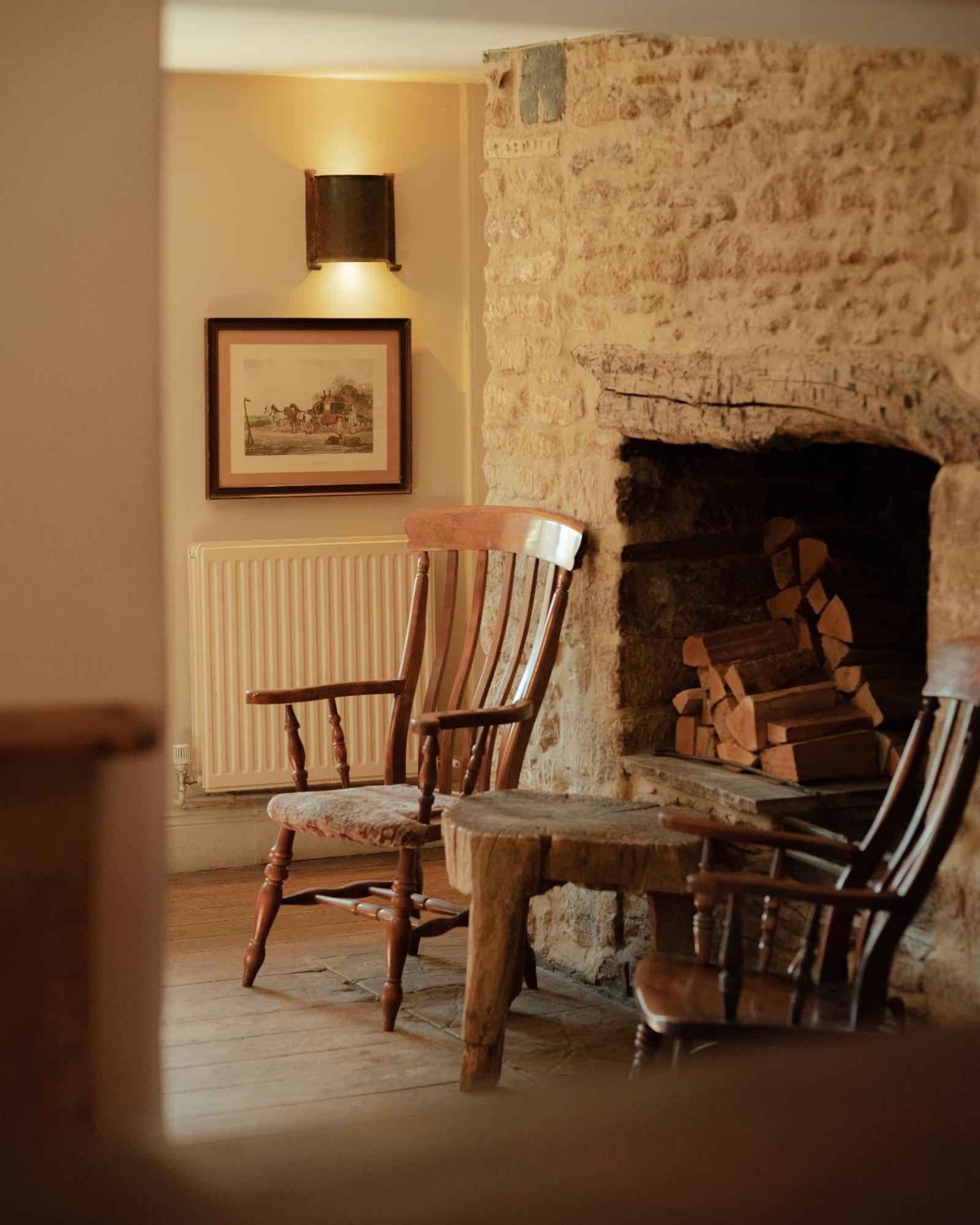 The Stump Hotell Cirencester Exteriör bild